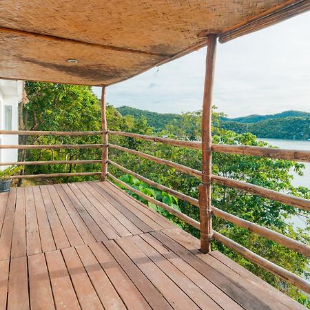 Marina Del Sol Resort & Yacht Club Busuanga Exterior photo