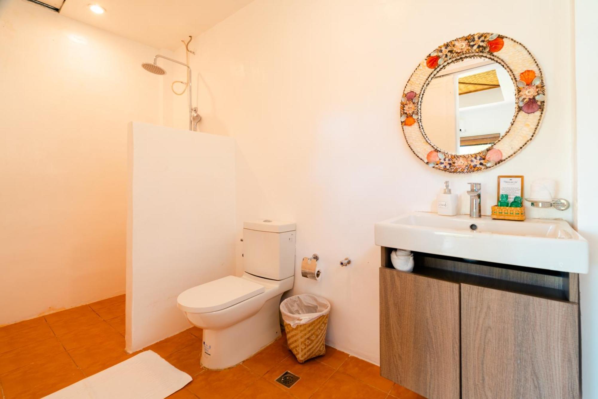 Marina Del Sol Resort & Yacht Club Busuanga Room photo