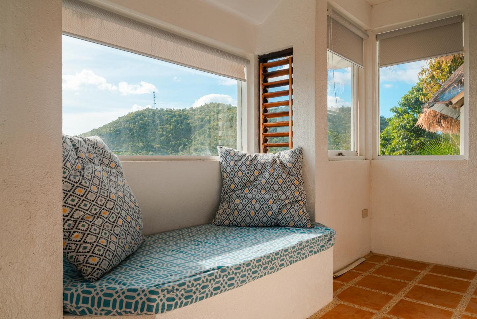 Marina Del Sol Resort & Yacht Club Busuanga Room photo